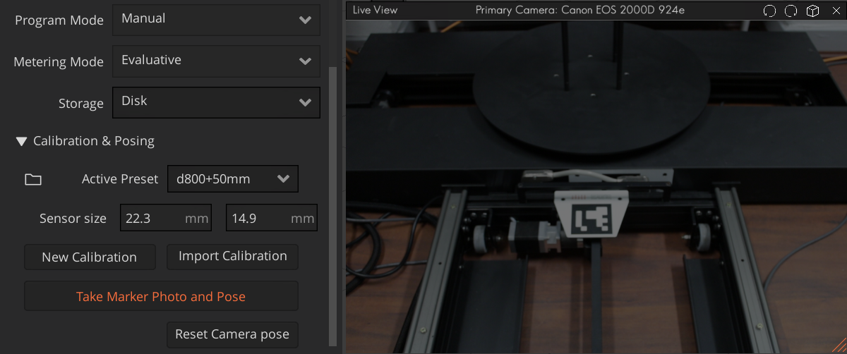 take marker photo and pose